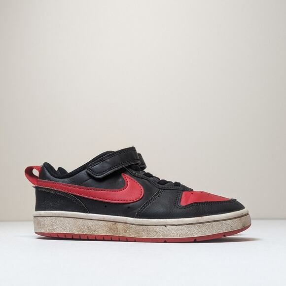 Nike Court Borough Low 2 Leather Sneakers Size 13.5C Black Red Shoes BQ5451-007 - Picture 1 of 8